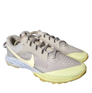 Nike Women's Athletic Shoes - Gray and Yellow